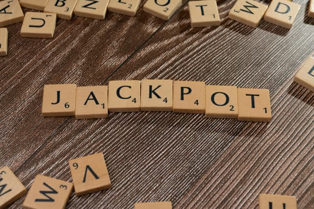 Povești de succes: jucători care au câștigat jackpotul în România