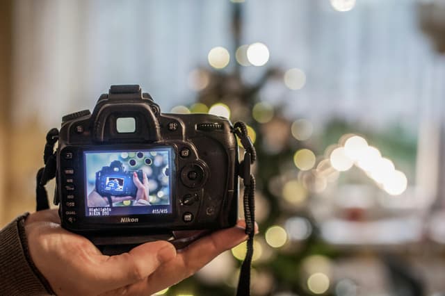 Autoplay vs. manual: efectul asupra percepţiei pierderilor