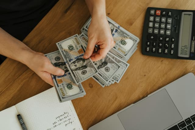 Cum îţi readaptezi bankroll-ul după o serie de retrageri