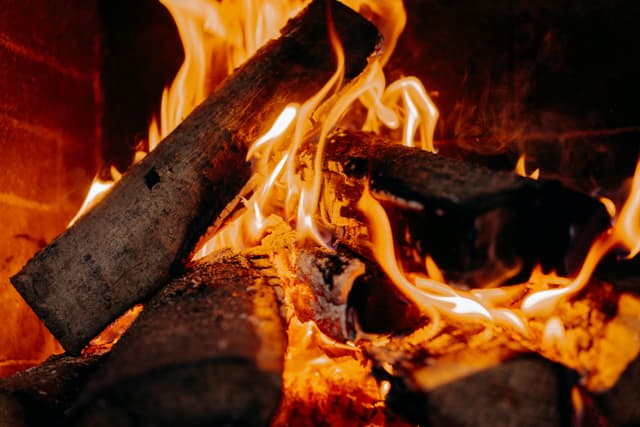 Testăm «Mega Fire Blaze Roulette Live» – hype justificat?
