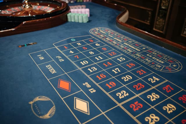 Mixaj slot–ruletă: strategie hibridă explicată