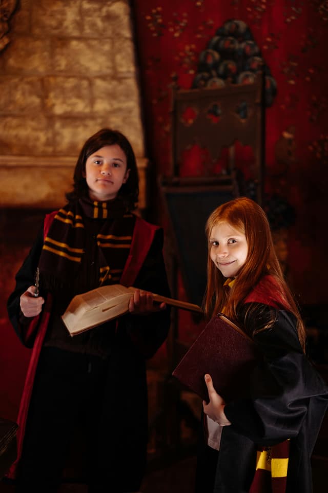 Sloturi cu tematică istorică: educație și divertisment